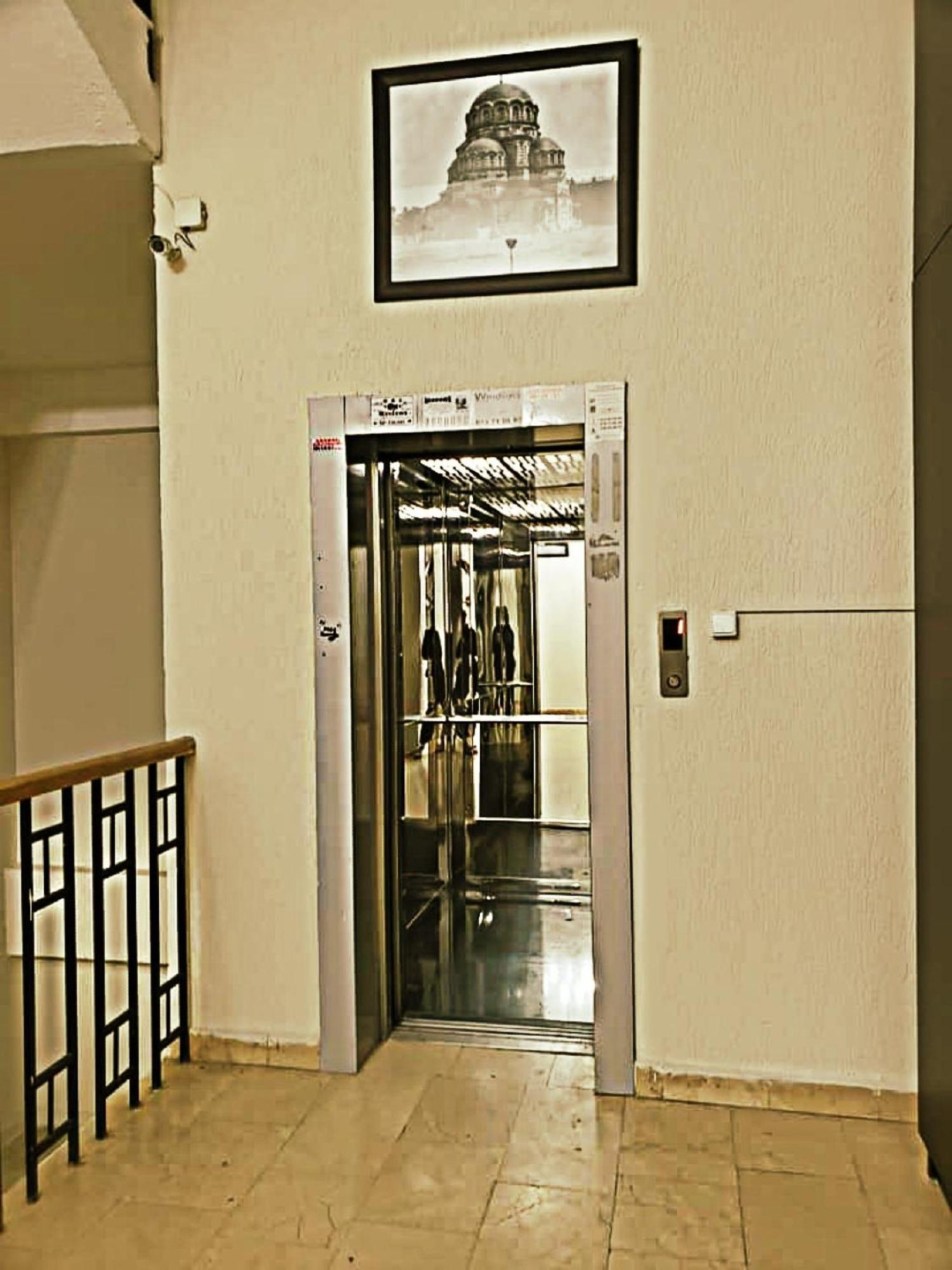 Cozy Apartment In The City Center Mtatsminda 第比利斯 外观 照片