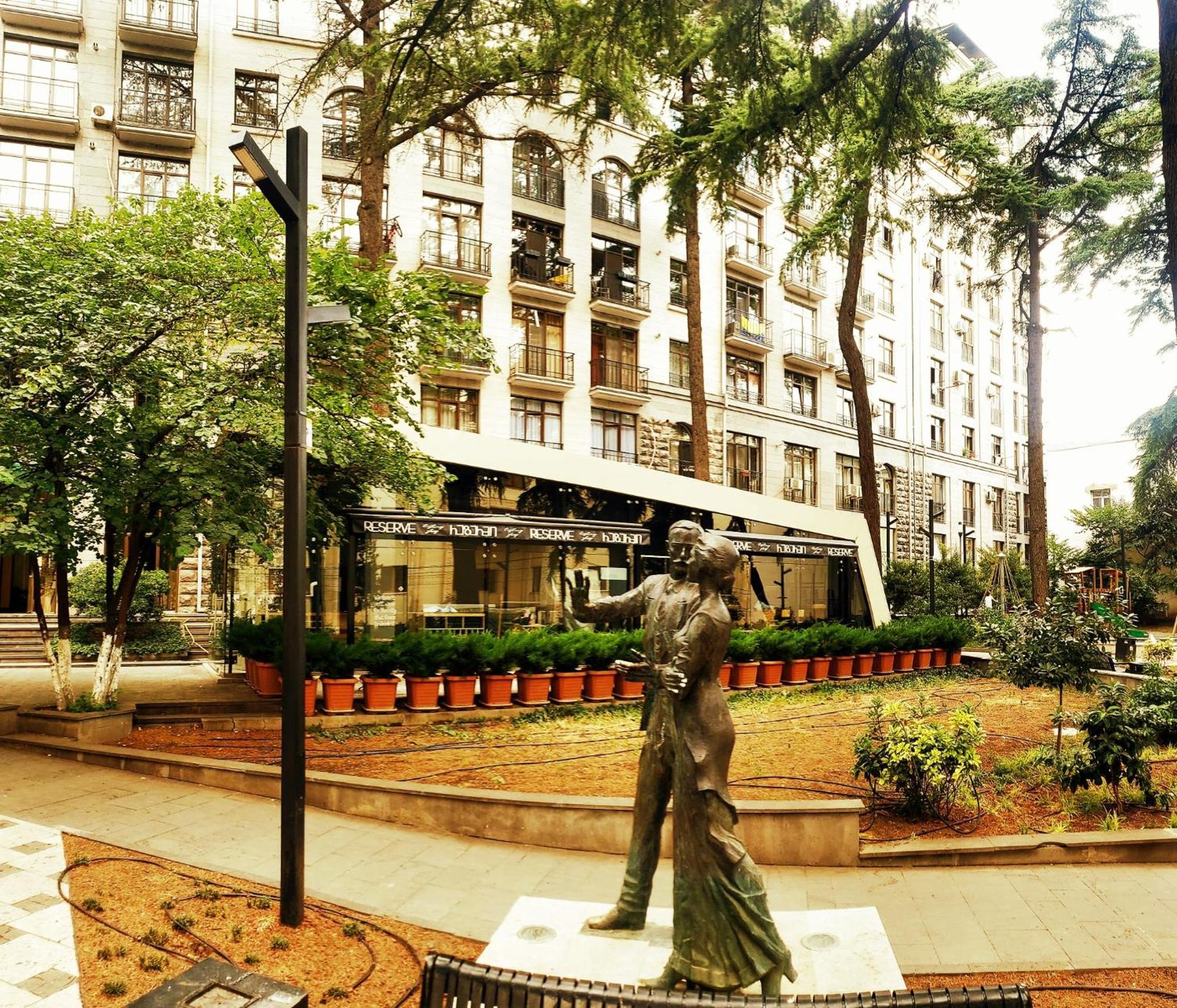 Cozy Apartment In The City Center Mtatsminda 第比利斯 外观 照片