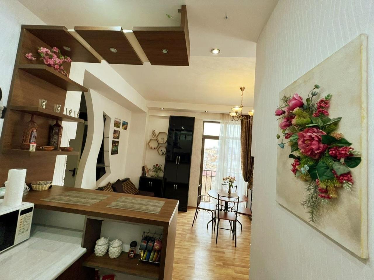 Cozy Apartment In The City Center Mtatsminda 第比利斯 外观 照片