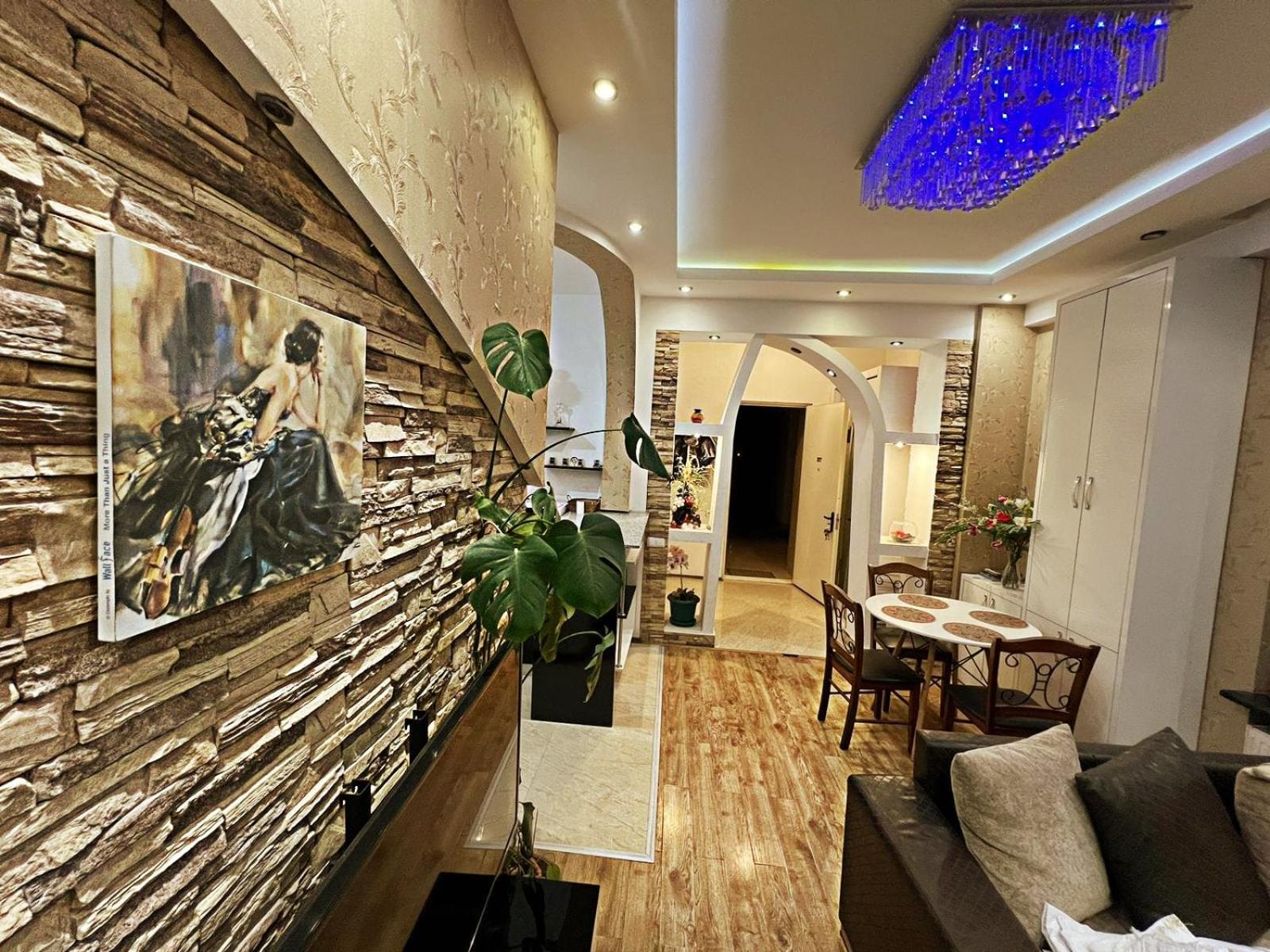 Cozy Apartment In The City Center Mtatsminda 第比利斯 外观 照片