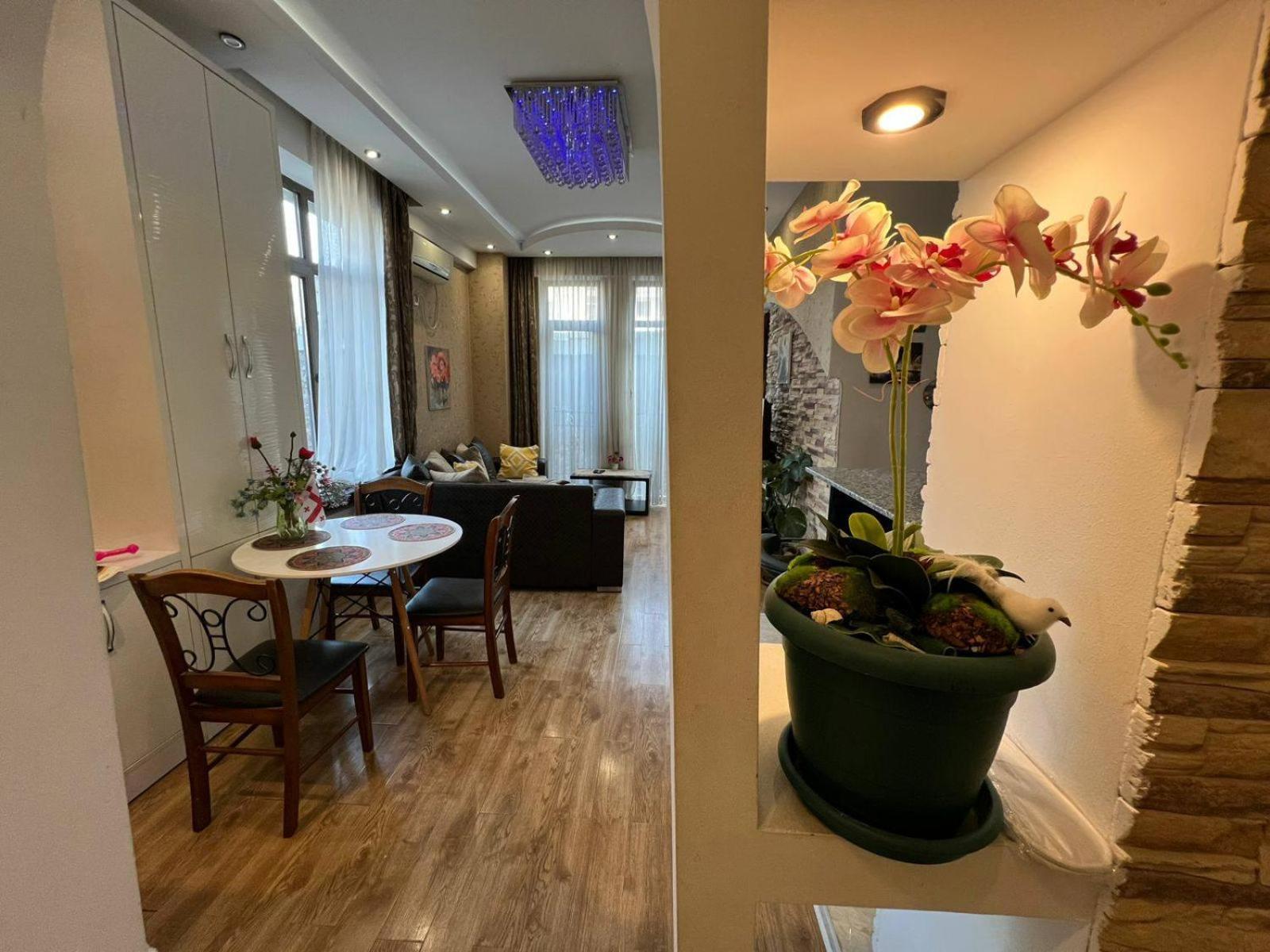 Cozy Apartment In The City Center Mtatsminda 第比利斯 外观 照片