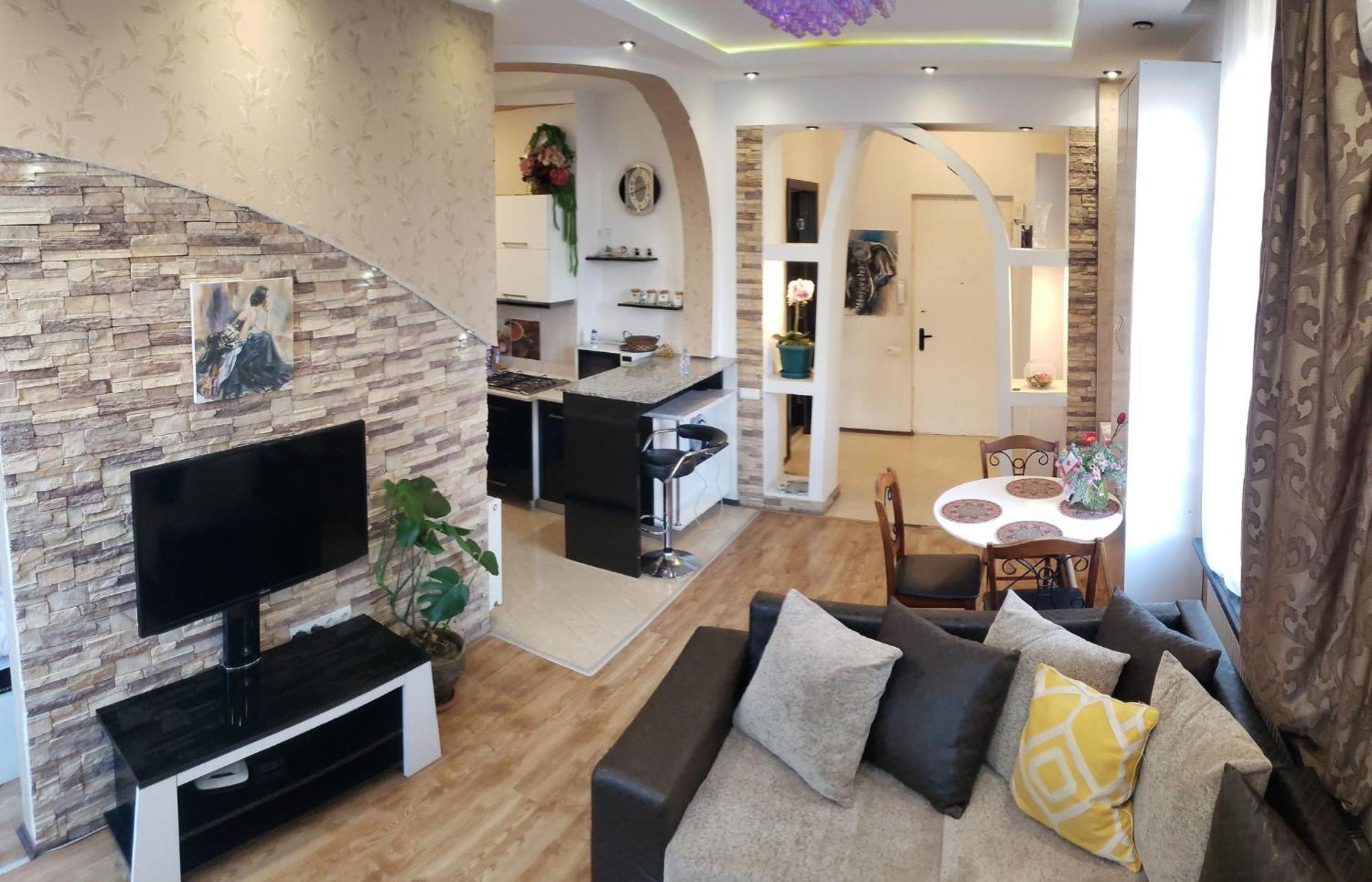 Cozy Apartment In The City Center Mtatsminda 第比利斯 外观 照片